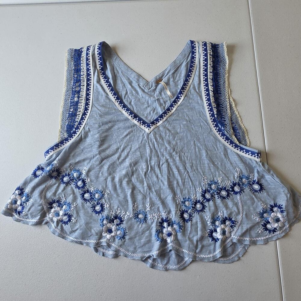Free People Tank Top Womens Small Blue Crochet Embroidered Floral Cropped Boho